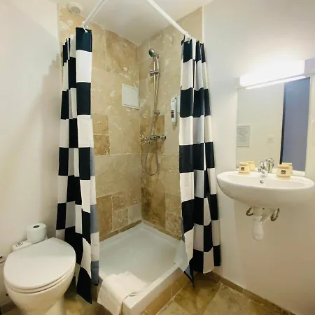 Enzo Centre Jourdan By Kyriad Direct 호텔 2*